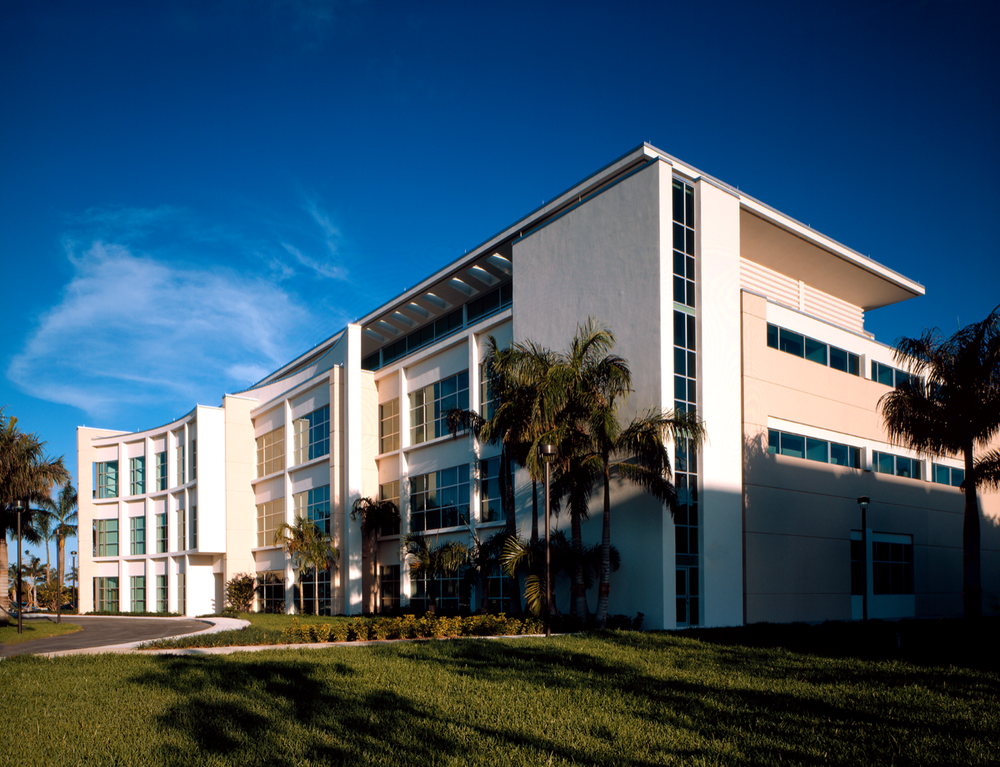 Charles E. Schmidt Biomedical Science Center - View 9